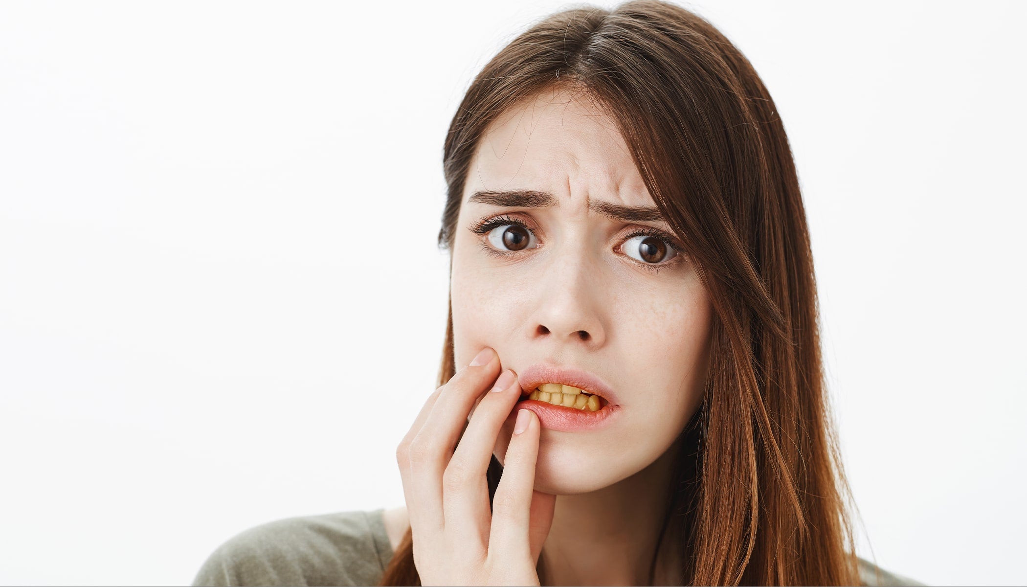 Leads to Enamel Discoloration